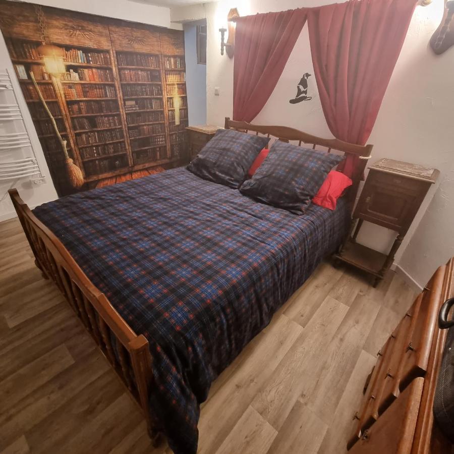 La Cabane Des Sorciers Лиеван Екстериор снимка